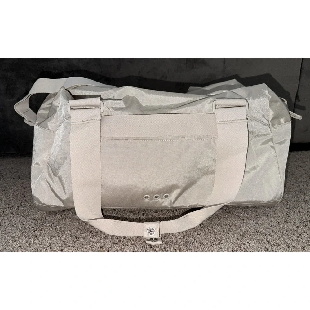 adidas Alumina / Beige‎ Unisex Lounge Duffel (5158448) NWT